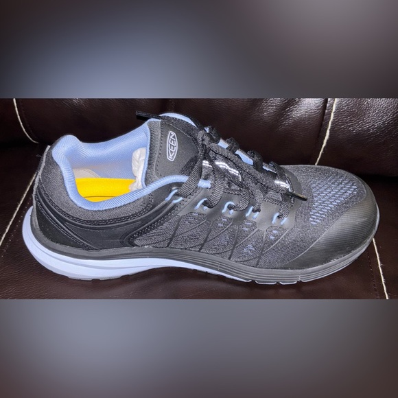 Keen Women's Vista Energy (Carbon Toe) Sneaker Size 10 in Hydrangea Black Work - Picture 7 of 12